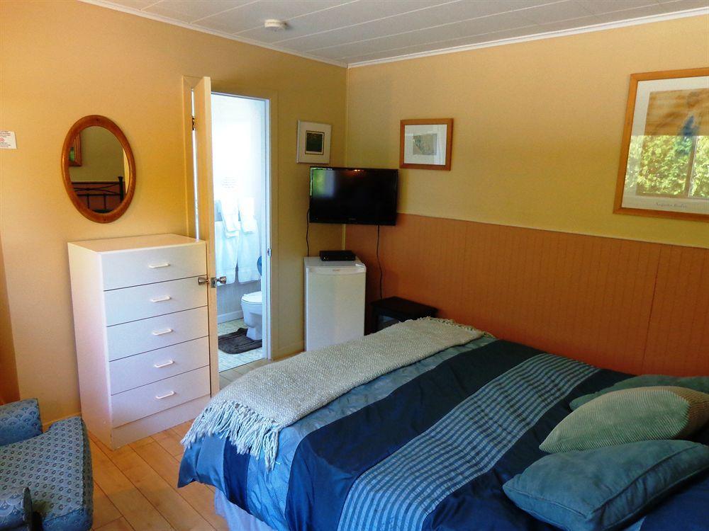 Motel Des Deux Lacs Waterloo Екстериор снимка