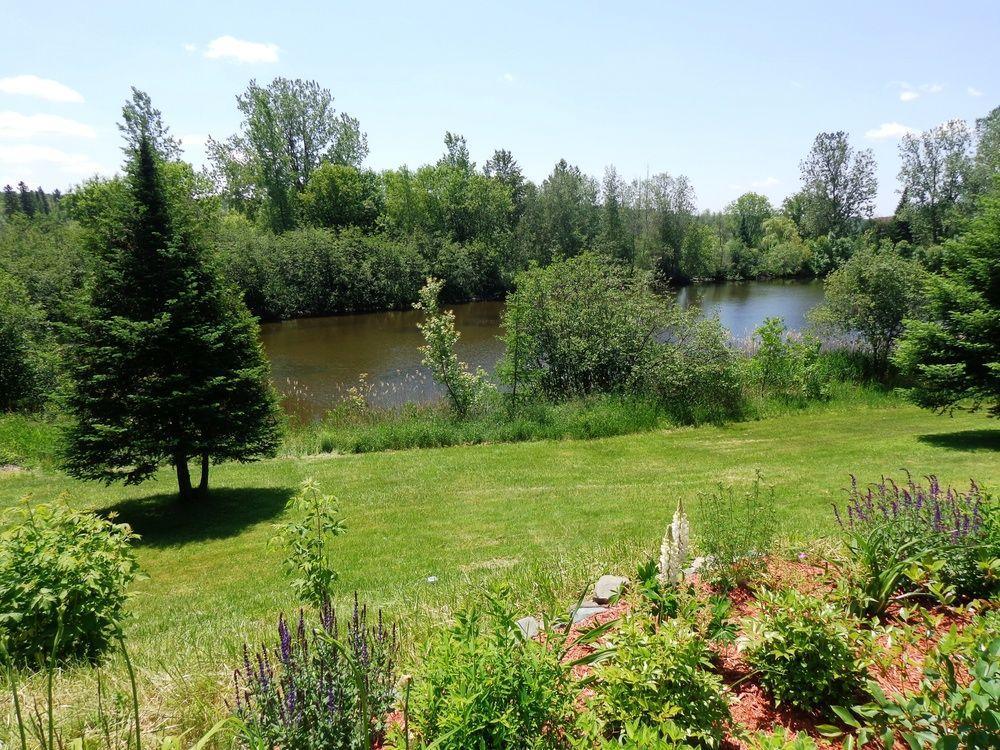 Motel Des Deux Lacs Waterloo Екстериор снимка
